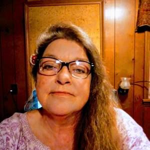 Meet your Posher, Lucy